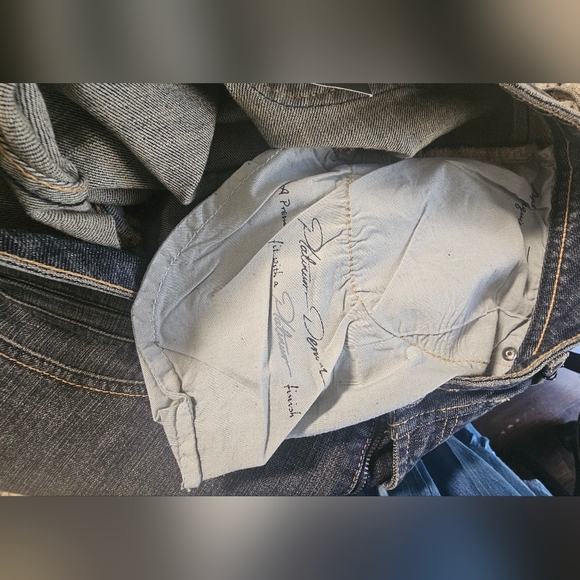 NWT..Chico's Platinum Blue Denim Jeans SIZE 2 - Picture 11 of 14